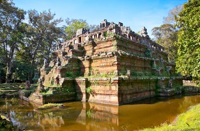 the celestial temple phimeanakas from 11th century is part of the royal palace angkor thom at the cambodian angkor wat heritage site