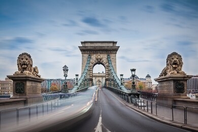 the chain bridge (szechenyi lanchid) at budapest, hungary