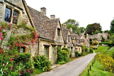 houses of arlington row in the village of bibury, england
