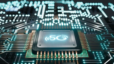 5g network processor 3d rendering, computer mother board chip with 5g logo and glowing circuit background, central computer processors cpu, 5g technology concept. 