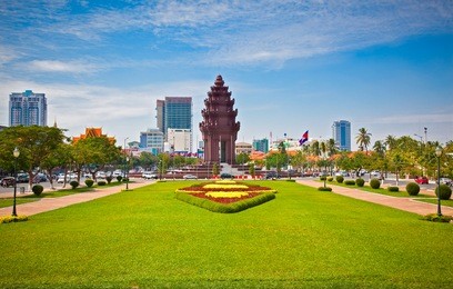 independence monument (vimean ekareach) in phnom penh, cambodia . 