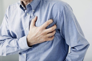 man with heart attack