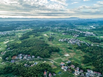 overlooking the rural green countryside and river, shaoyang, hunan, china。