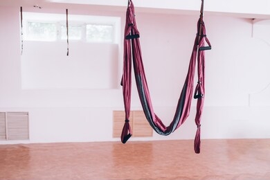 hammock fixed to the ceiling, fly yoga equipment, yoga gym, health care.