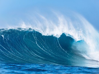 large powerful ocean wave