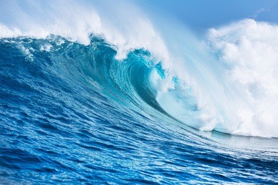 large powerful ocean wave