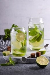 summer mojito lemonade with lime and mint