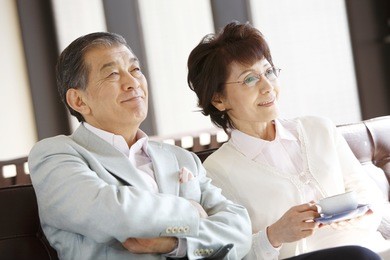 senior japanese couple 