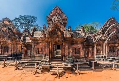 banteay srei hindu pink temple cambodia