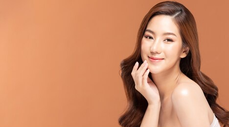 beauty asian women  touching soft chinskin close up face beauty.