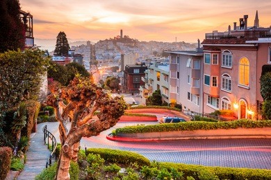 famous lombard street in san francisco at sunrise