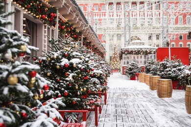 moscow, tverskaya street. . christmas decoration of streets. beautiful holiday scenery in the city. new year's card 2021.