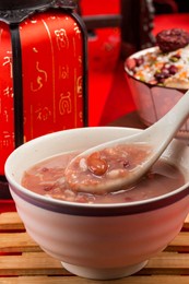 on laba festival, people have the tradition of making laba porridge（translation:blessing）