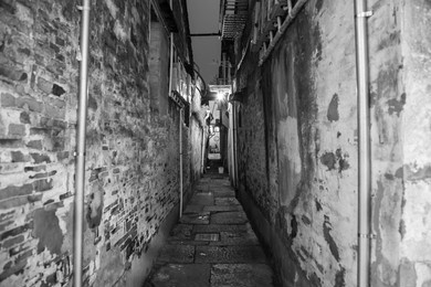 An alley in the old street