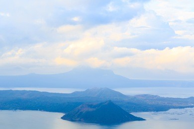 taal volcano in philippines, the smallest volcano in the world