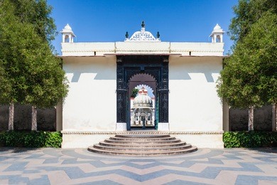 saheliyon-ki-bari (courtyard of the maidens) is a major garden in udaipur, india