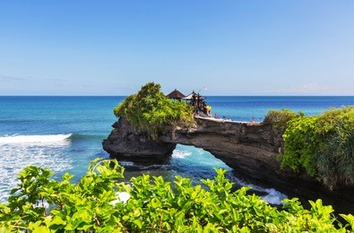 tanah lot temple,bali, indonesia