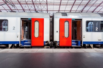 in the train station wait a train whit open doors