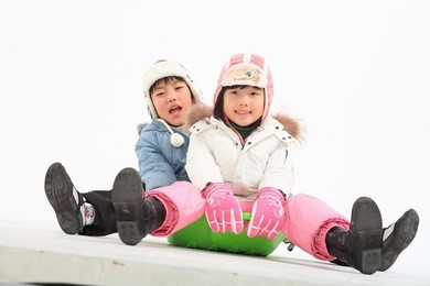 kids in snowboard