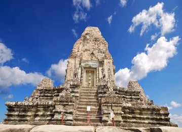angkor -ta keo temple cambodia 