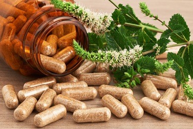 herbal medicine in capsules