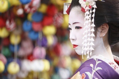 an image of apprentice geisha