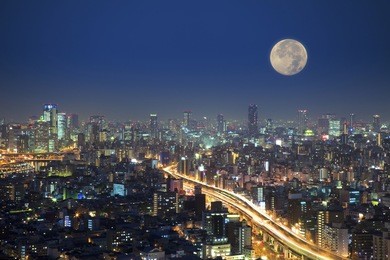the synthesis of a city and a month