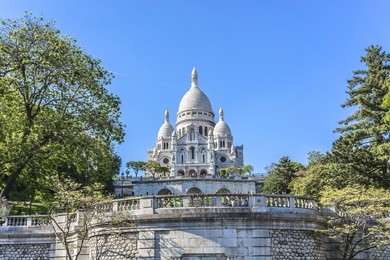 basilica sacre coeur (designed by paul abadie, 1875 - 1914) - roman catholic church and minor basilica, dedicated to sacred heart of jesus. paris, france.