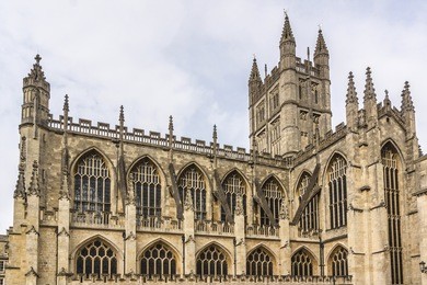 bath abbey (or abbey church of saint peter and saint paul, founded in 7th century) in bath. bath is a city in ceremonial county of somerset in south west england.