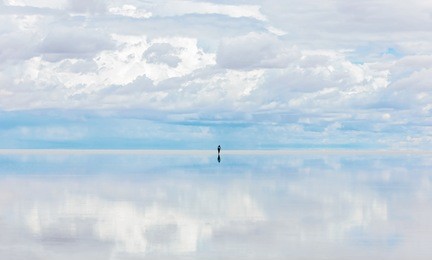 salar de uyuni is largest salt flat in the world (unesco world heritage site) - altiplano, bolivia, south america