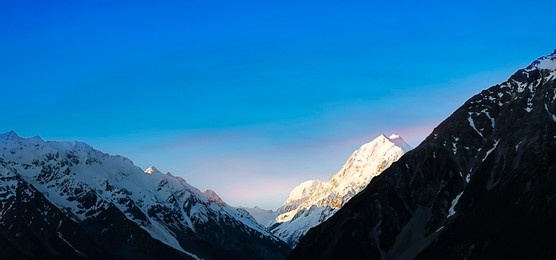 尼泊尔博卡拉鱼尾峰雪山流云