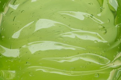 green aloe vera gel in jar