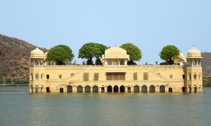 the jal mahal (water palace) in jaipur (rajasthan, india)