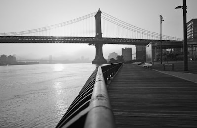 manhattan bridge from brooklyn bridge park.