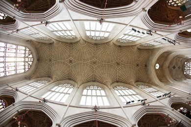bath abbey, bath, england. 17th century fan vaulted ceiling.