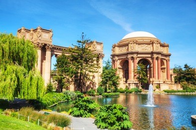 the palace of fine arts in san francisco, california