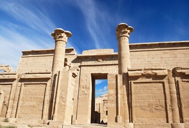 temple medinat habu in luxor 