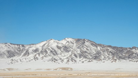 natural scenery of snow mountains in xinjiang
