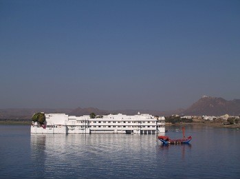 udaipur lake palace