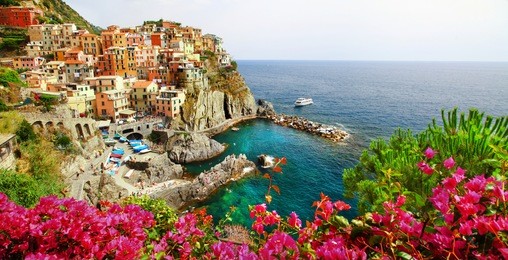 manarola- beautiful village in cinque terre, liguria, italy