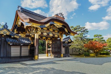 front gate of ninomaru palace, nijo castle in kyoto, japan


