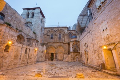 jerusalem - church of the holy sepulchre at dusk