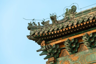 beijing, beihai park, art on the eaves of ancient chinese architecture