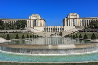 fountains at tracadero gardens. trocadero is area of paris on banks of seine not far from famous eiffel tower. on a hilltop in 1937 built a new palace - palais de chaillot. paris, france.