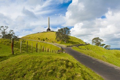 obelisk on the summit of the one tree hill reminds of signing the treaty of waitangi, the treaty of the maori people with the british empire. auckland, new zealand