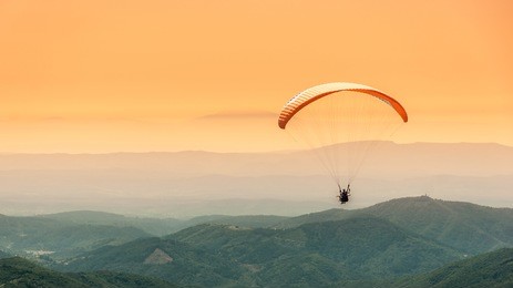 paragliding flight