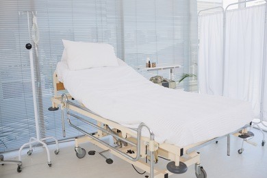 empty room in hospital