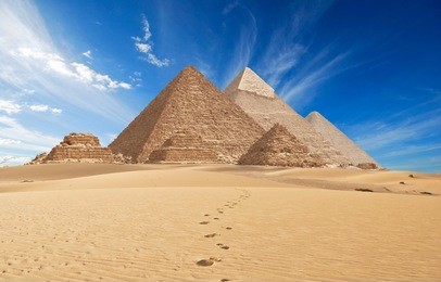 pyramids in giza 