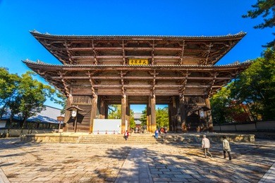 todai-ji temple big wooden entrance in nara, japan.