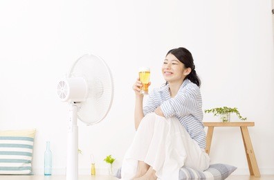 japanese woman drinks the beer